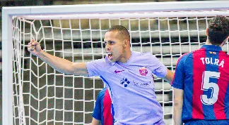 El Barça goleja el Llevant (2-9) i s’asseguren el primer lloc de la Main Round de Champions