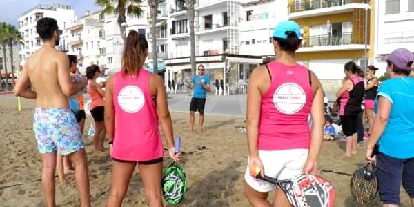 La segona trobada del Beach Tennis Torredembarra supera expectatives de participació