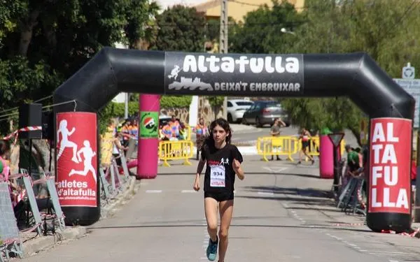 L’atleta Emma Vendrell s’imposa en la categoria Infantil femení del 25è Cros del Lledó de la Pobla de Mafumet