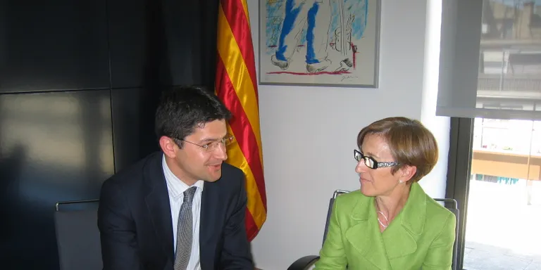 Mar Serna es compromet a impulsar una comissió de treball sobre els transfronterers