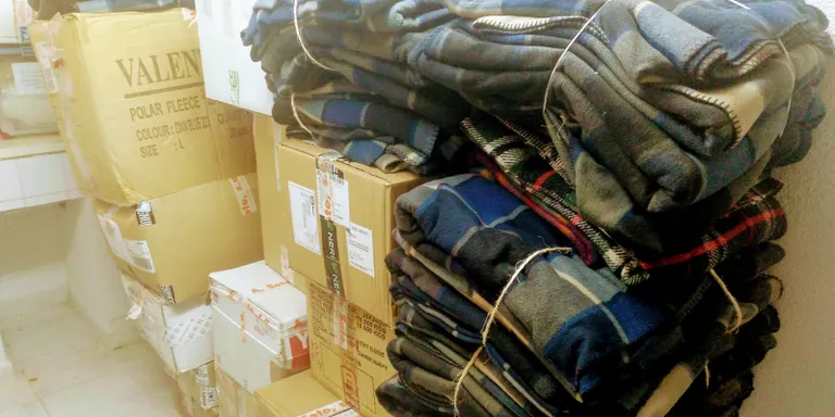 Pineda pel Sàhara envia més de 250 quilos de roba esportiva als campaments de refugiats