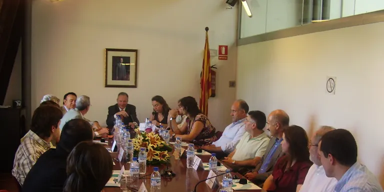 Alcaldes i consellers de l'Alt Urgell debaten les prioritats del Pla d'Actuació Comarcal