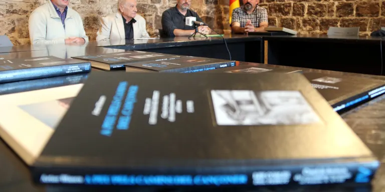 El musicòleg Artur Blasco cedeix el cançoner popular del Pirineu a Santpedor, el poble de la seva infància