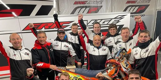 Jaume Betriu revalida el subcampionat del món d'enduro en E3 i Laia Sanz conquereix un nou Mundial femení