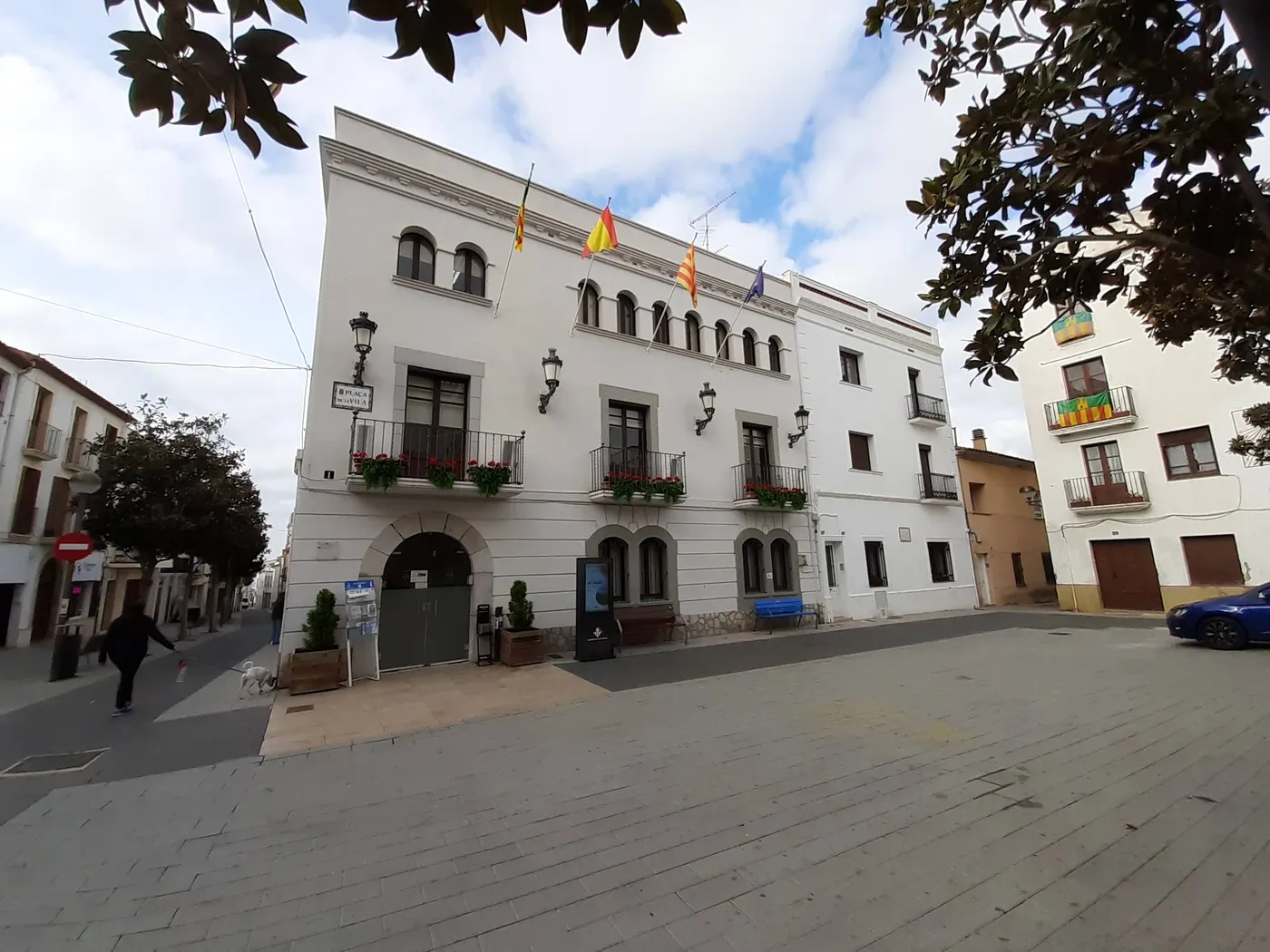 El govern local avisa que una baixada d'impostos suposaria fer "ajustos molt més dràstics" en la despesa municipal