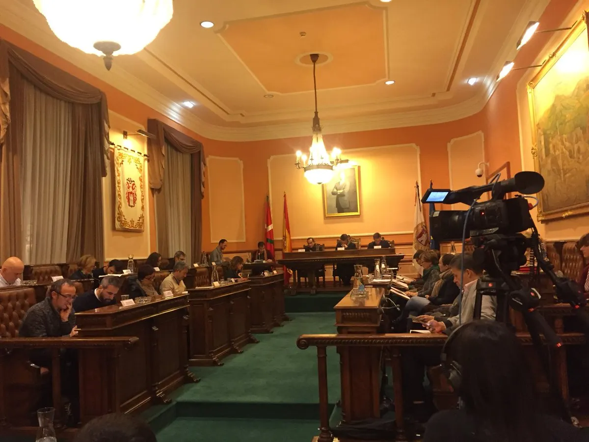 LA FEDERACIÓN DE ASOCIACIONES DE VECINOS DE IRUN AGRADECE A LOS PARTIDOS POLÍTICOS