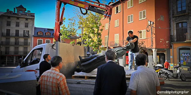 Puigcerdà recupera l'estàtua de Josep Cabrinetty