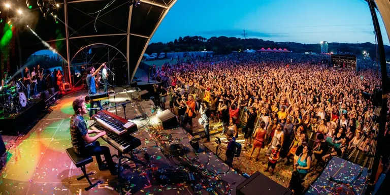 Al CanetRock s'hi podrà cantar i ballar sense distància entre persones, però amb mascareta i un test negatiu d'antigens previ