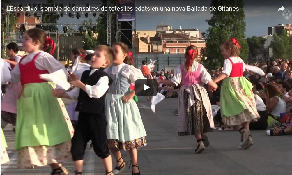 L'Escardívol s'omple de dansaires de totes les edats en una nova Ballada de Gitanes