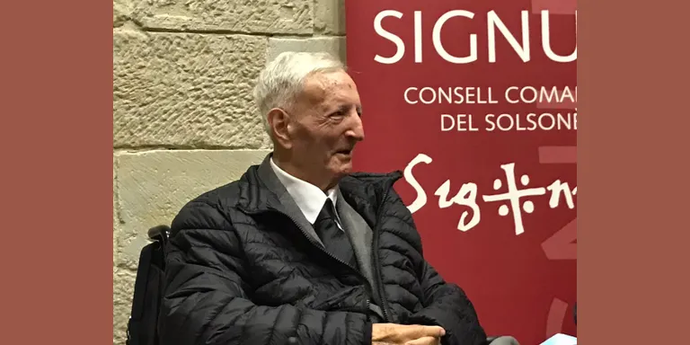 Centenars de persones acomiaden mossèn Enric Bartrina