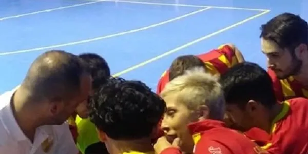 La Pobla deixa escapar un avantatge de dos gols contra el Miami i s’acomiada de la Copa (5-6)