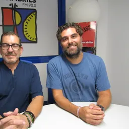 Fora de classe. Capítol 1: 'De la vocació al desgast'. Amb Ricard Gallego i Carles Pujol - episode art