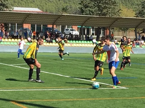 A la primera volta es va guanyar de forma contundent a Begues (0-4) / Arxiu