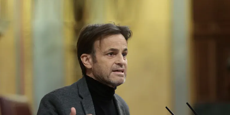 Asens lamenta la "imatge de divisió" amb el 'només sí és sí' però no descarta un acord en el tràmit parlamentari