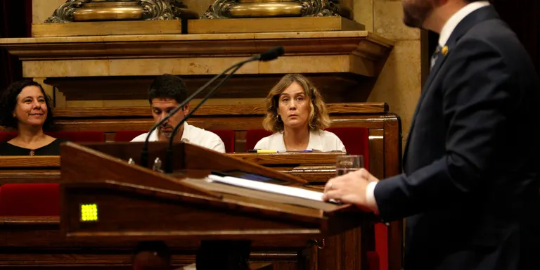 El Govern inicia amb els comuns la ronda de contactes amb els grups per abordar els pressupostos del 2023