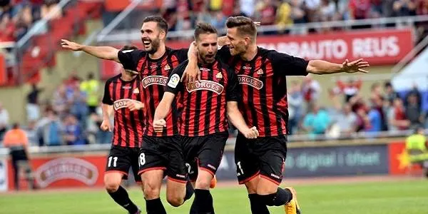 Alberto Benito torna a brillar sobre la gespa de l’Estadi Municipal de Reus en l’últim partit de la temporada a casa