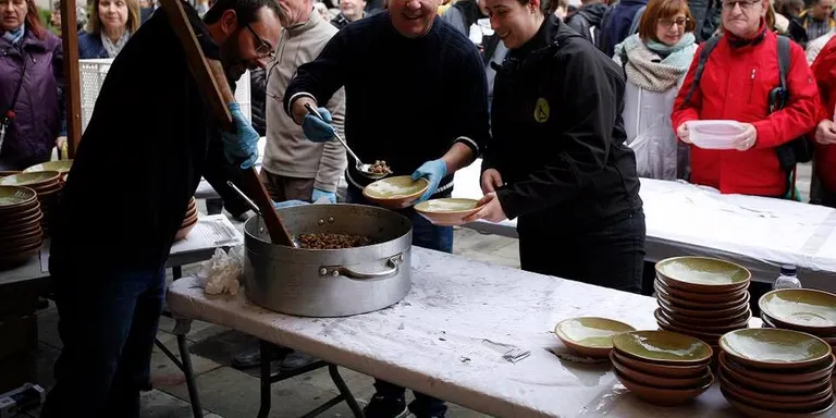 Valls idea la primera Favatada Popular conjuntament amb una Mostra de Cuina de Faves als restaurants de la ciutat