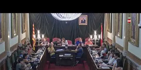 Mocions del PSC i Ciutadans centren el ple del mes de setembre