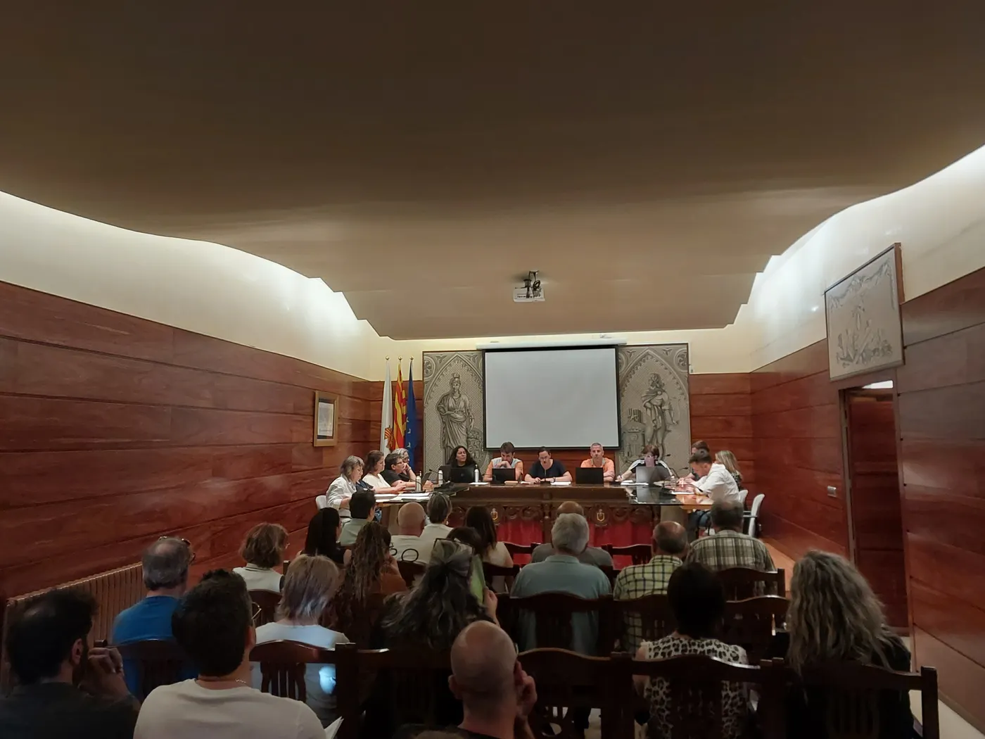 Els veïns contraris als pisos socials de la polivalent demanen al Ple que s’aturi el projecte