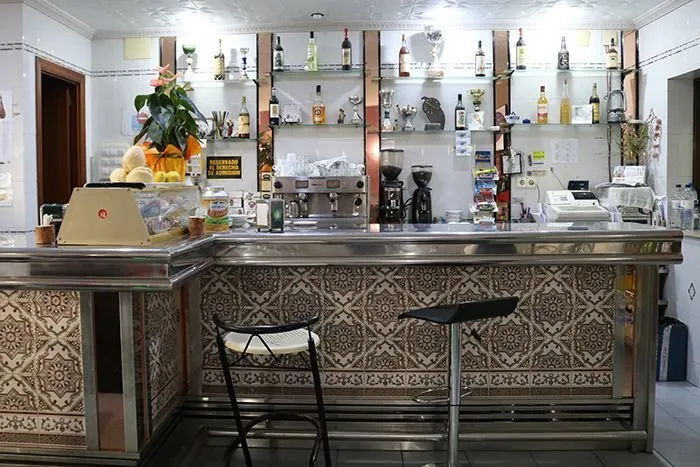 L'emblemàtic Bar Montilla tanca després de 34 anys d'activitat