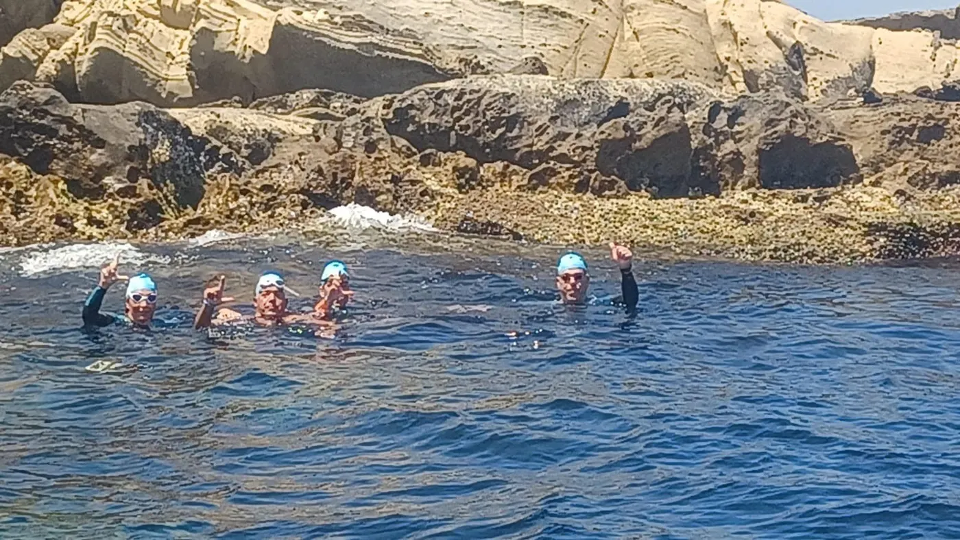 Vicky Font completa el somni de creuar nedant l'estret de Gibraltar