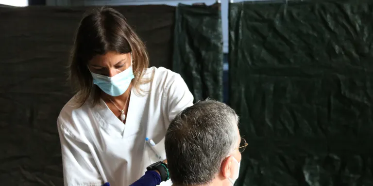 Salut obre la vacunació per a la franja d'edat d'entre 35 i 39 anys