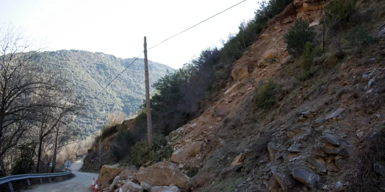 Reobren la carretera d'accés a quatre pobles de les Valls de Valira, tallada des de divendres per una esllavissada