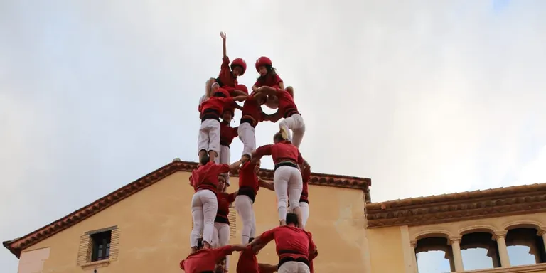 La Joves de Valls roda els castells de 8 a Altafulla