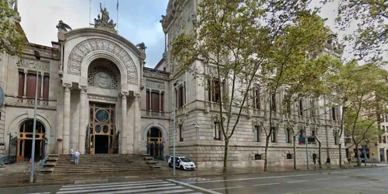 Jutgen un home que hauria violat i deixat embarassada la seva fillastra adolescent