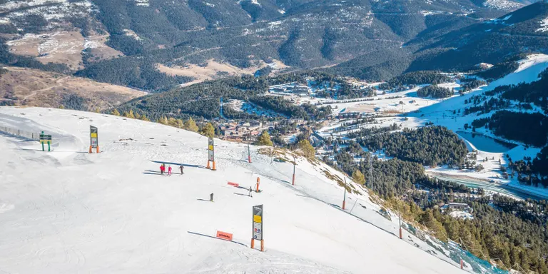 L'edició d'hivern del programa per a joves L’Estenedor es posarà en marxa amb una esquiada a la Molina