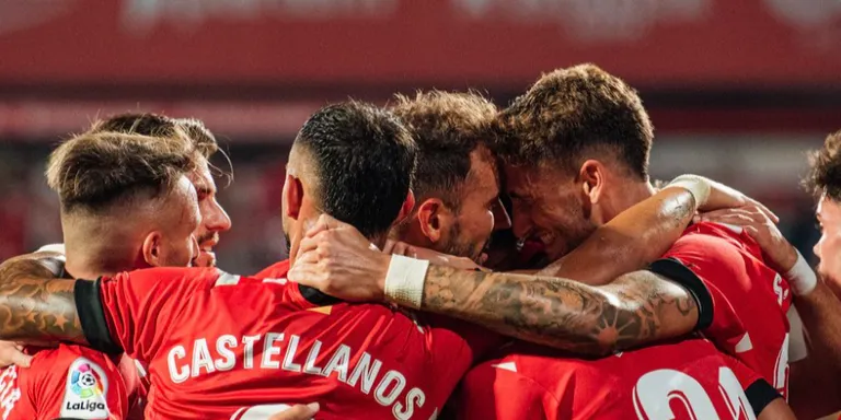 Primera victòria del Girona al retorn a Primera Divisió (3-1)