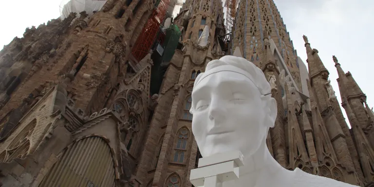 Les estàtues de l’àguila i l’àngel coronaran les torres dels evangelistes de la Sagrada Família el pròxim mes d’octubre