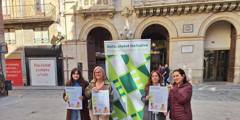 El Pla Educatiu d’Entorn presenta les activitats en família de primavera del curs 2025-2026
