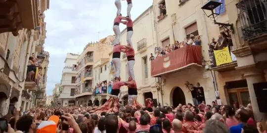 Darrera sortida de la Colla Vella abans del Concurs de Castells