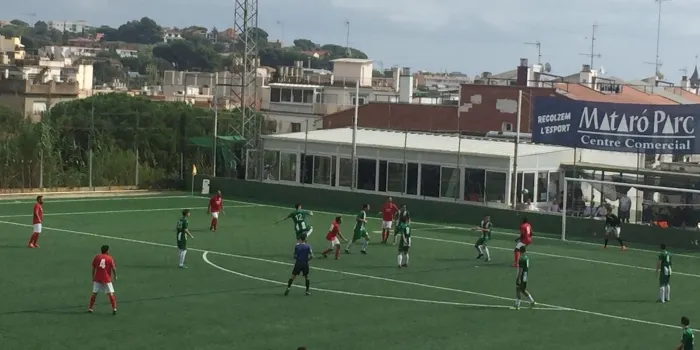 El primer equip del CF Arenys perd el derbi davant del Sanvicentí