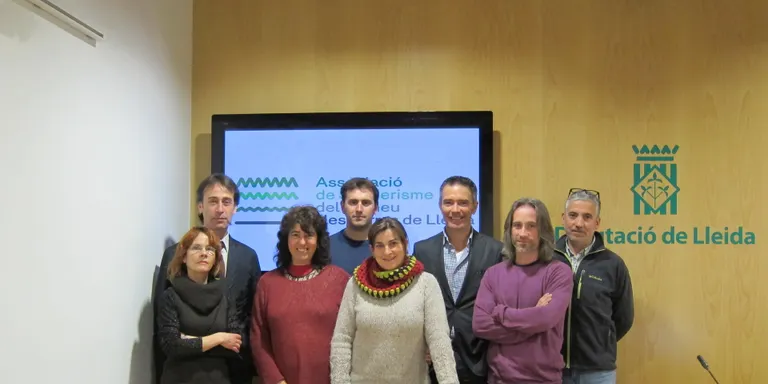 Es constitueix una associació de professionals del senderisme del Pirineu i Lleida