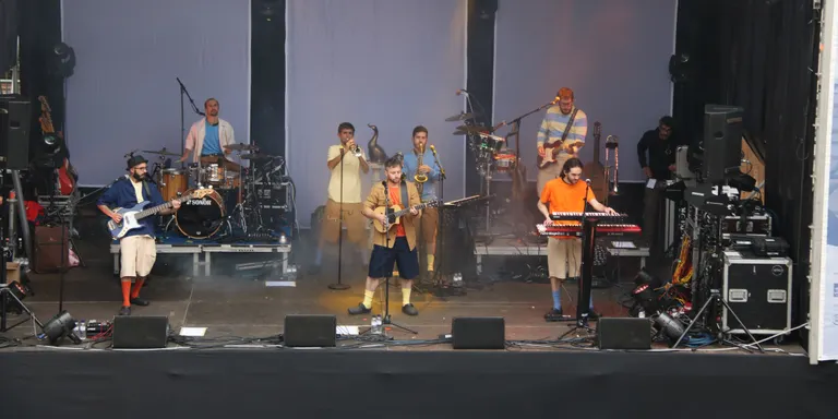 Oques Grasses ven més de 10.000 entrades del concert al Palau Sant Jordi en 12 hores, dos terços de l'aforament