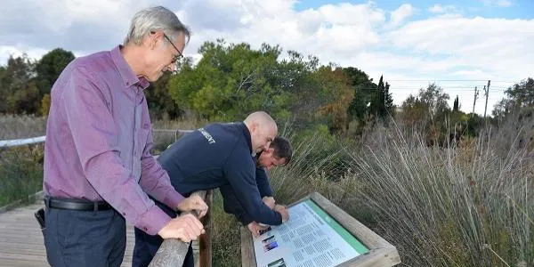 Es renova la cartelleria informativa de l’Espai d’Interès Natural dels Muntanyans de Torredembarra