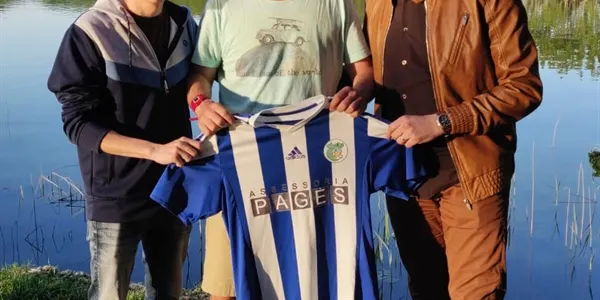 Adam Fontes, renova a la banqueta del primer equip