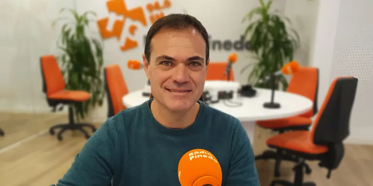Marcos Ortega (PEC): «Volem que l'Ajuntament pacifiqui els carrers i millori l'eficiència energètica»