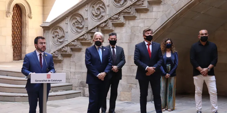 El Govern pacta amb els agents socials ampliar a 191 els sectors que rebran 993,2 MEUR en ajuts directes