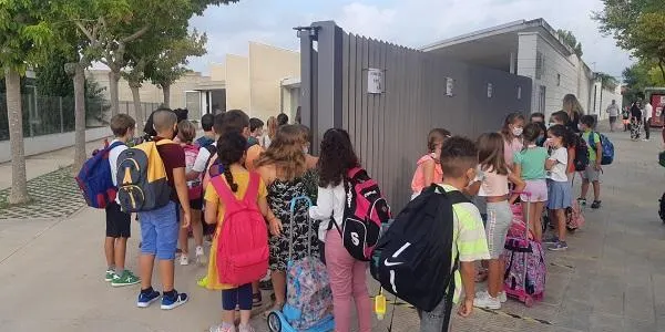 El curs escolar començarà el 5 de setembre, amb jornada reduïda tot el mes