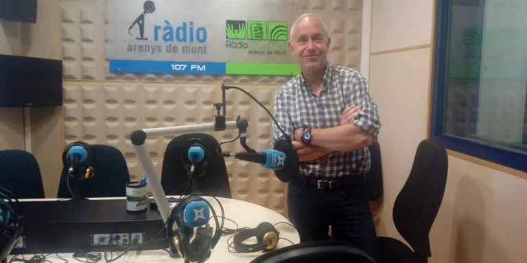 Josep Abella presenta a la ràdio el llibre on parla dels abusos sexuals que va patir quan tenia 3 anys per part de la seva àvia materna