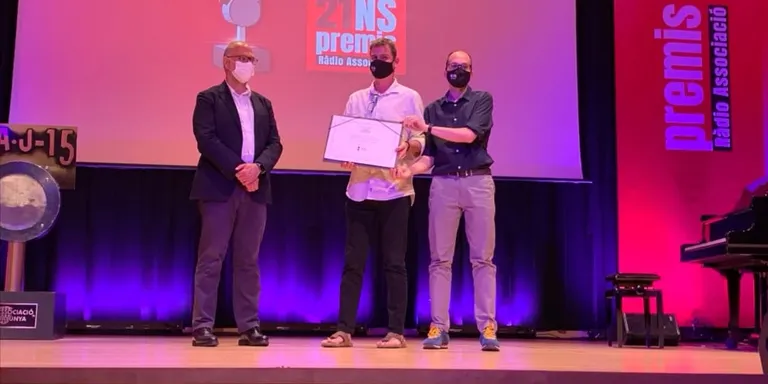 Vilassar Ràdio ha recollit la Menció de Qualitat dels Premis Ràdio Associació per a l’Informatiu Coronavirus