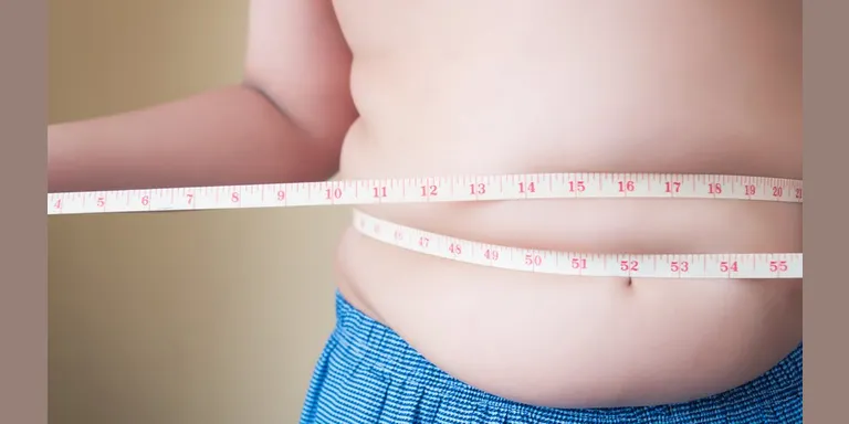 Una bona alimentació, activitat física i suport psicològic són claus per prevenir l’obesitat