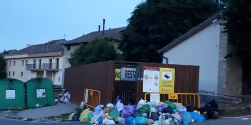 L'Ajuntament de Sant Llorenç imposa noves sancions pel retorn de les males praxis al punt d'emergència de deixalles