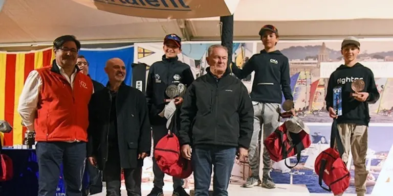 El regatista del Club Nàutic Cambrils Joan Domingo, subcampió del 33è International Palamós Optimist Trophy