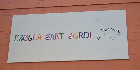 ERC-JxP, crítics amb la roda de premsa d'Illa a l'Escola Sant Jordi el primer dia de curs