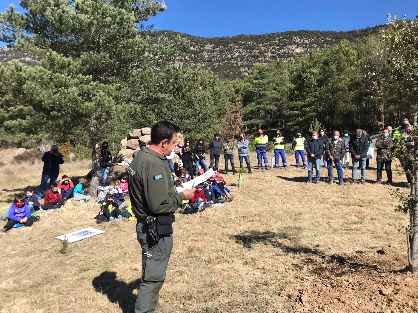 Escoles, Serveis Educatius, Agents Rurals i món local s'aboquen a la Festa de l'Arbre del Solsonès per retre homenatge a Josep Alet