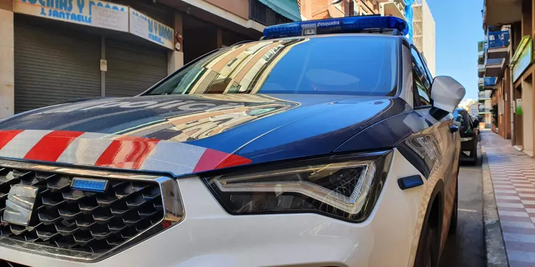 Els Mossos alerten d'estafadors a Pineda i Calella amb l'anomenat "Toco-Mocho"